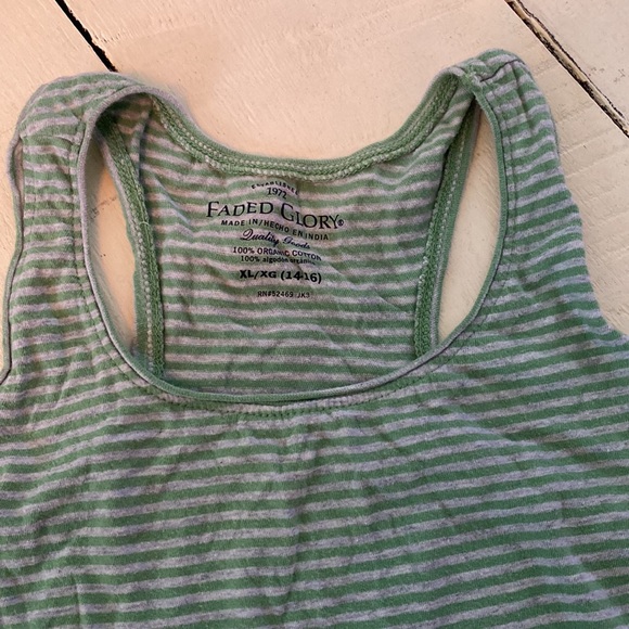 Faded Glory tank top - Picture 2 of 4